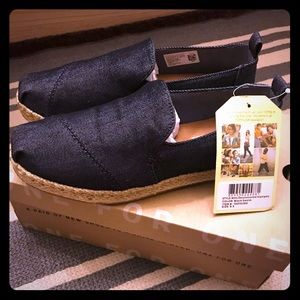 TOMS Deconstructed Alpargata size 6.5